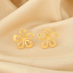 Floral Shape Stud Earrings - La Vitá Jewels