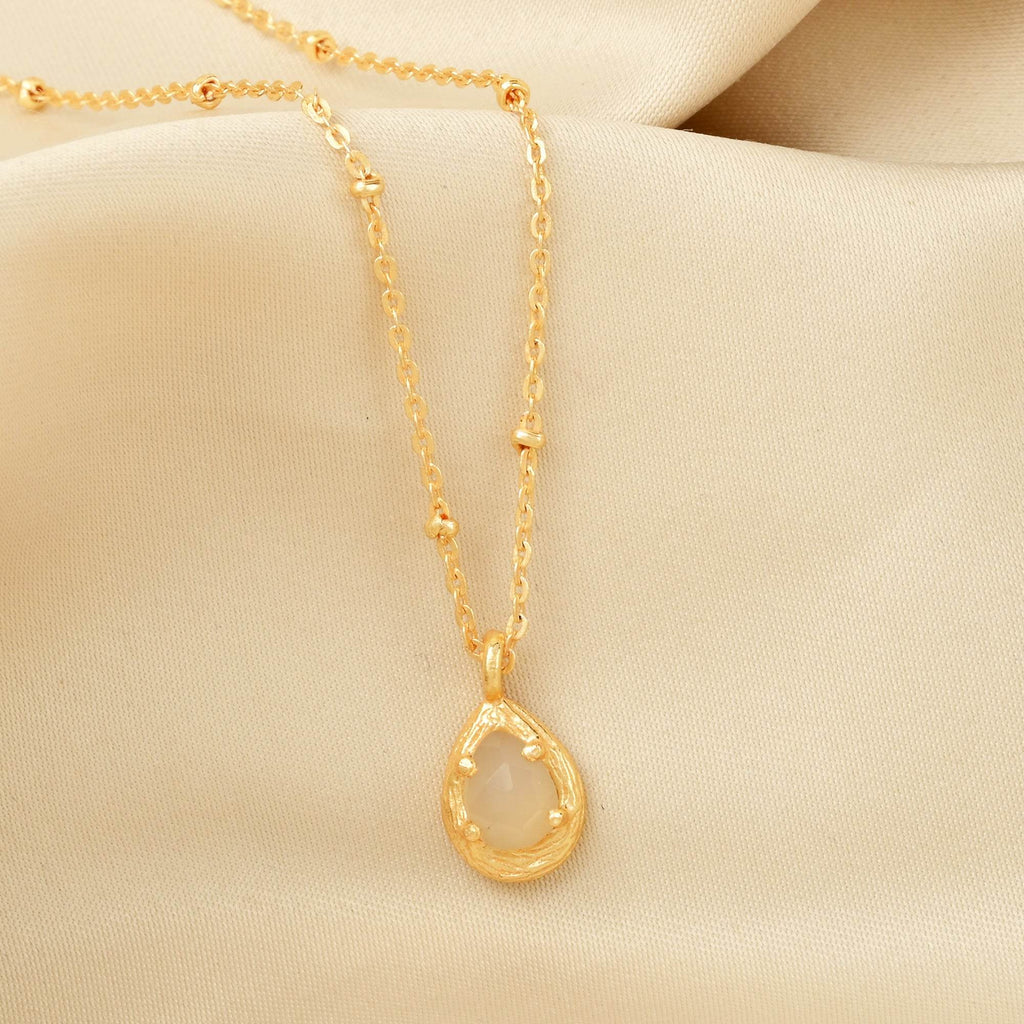 Allena White Chalcy Necklace - La Vitá Jewels