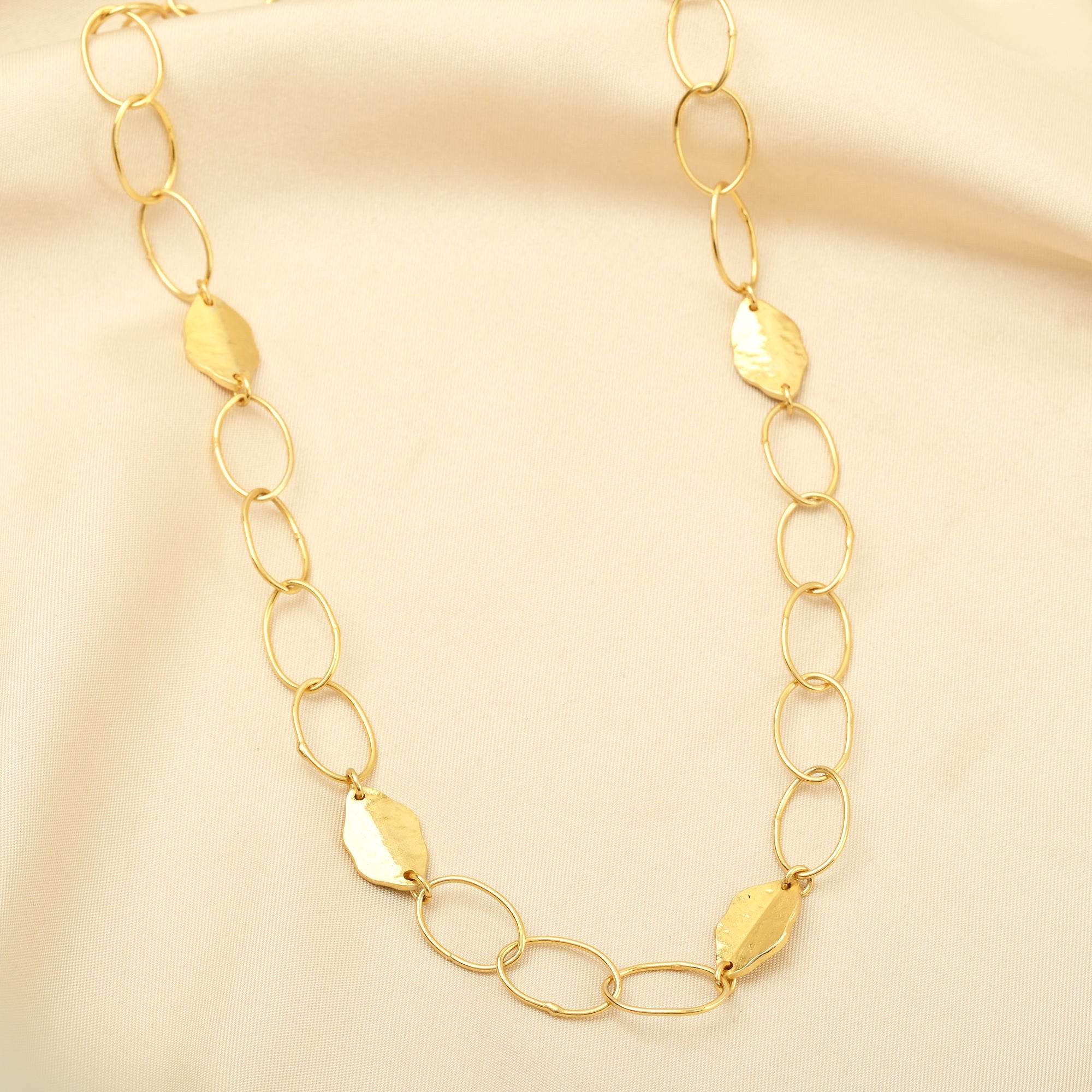 Interlocking with Hammered Leaf Necklaces - La Vitá Jewels