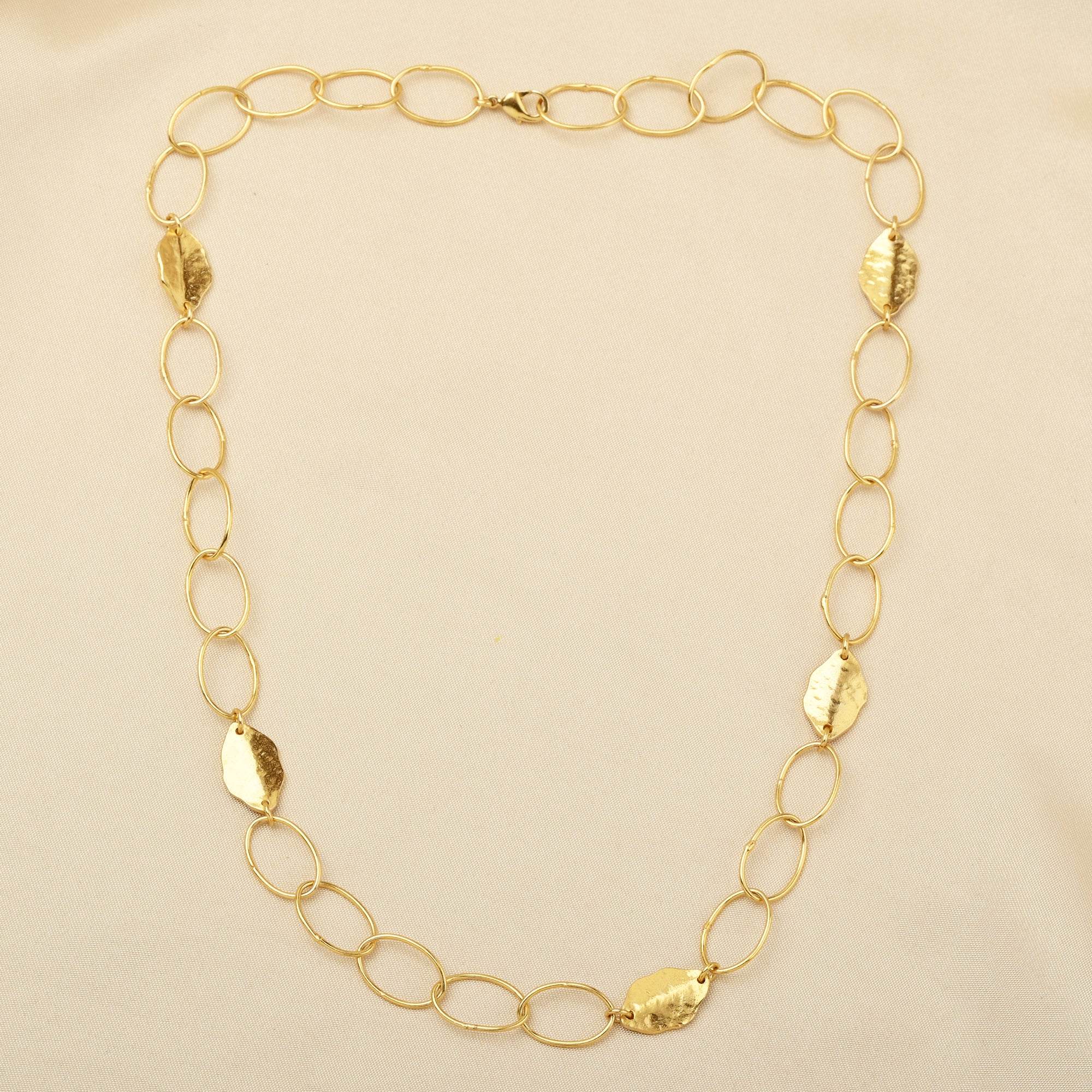 Interlocking with Hammered Leaf Necklaces - La Vitá Jewels