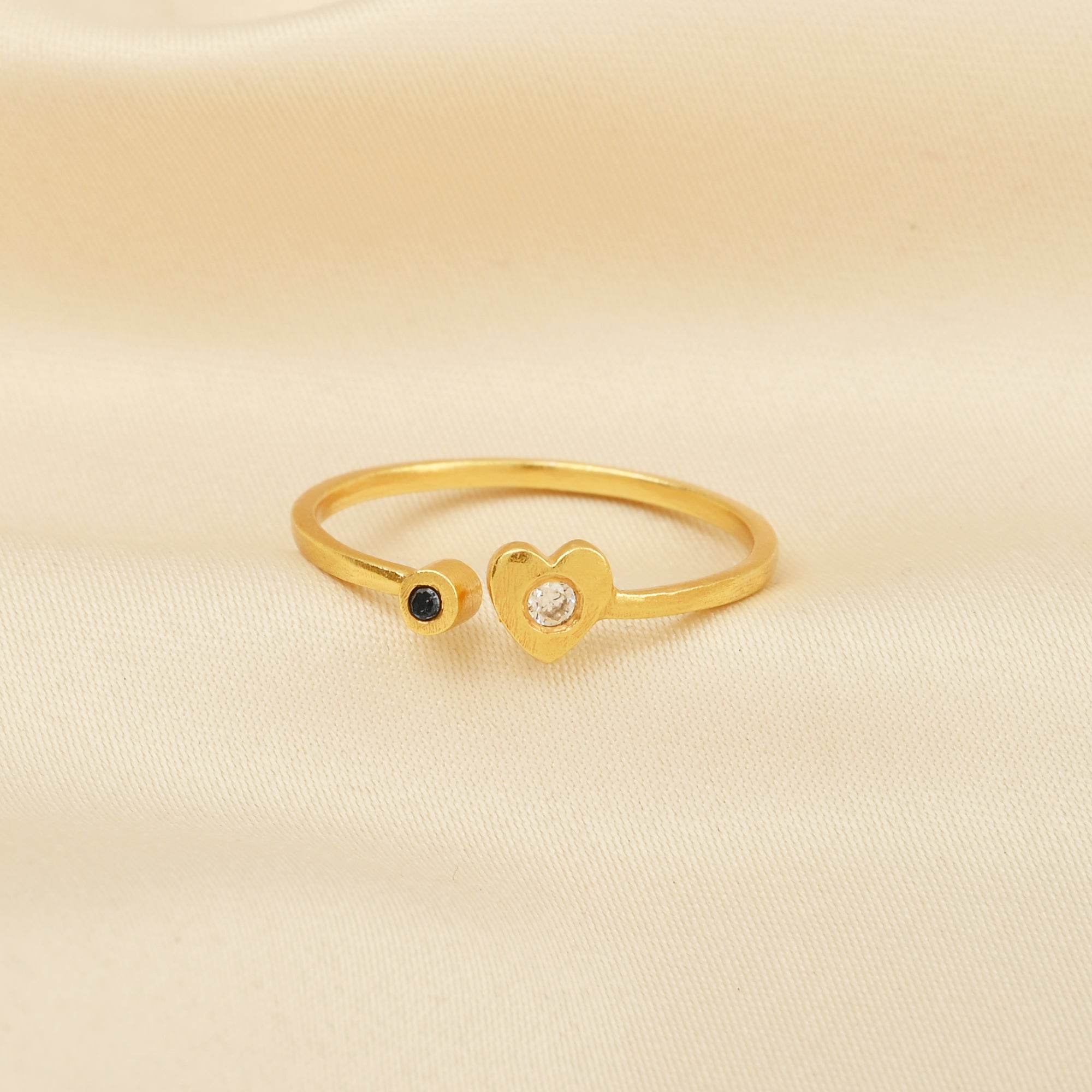 White and Black CZ Heart Shape Adjustable Rings in Sterling Silver - La Vitá Jewels