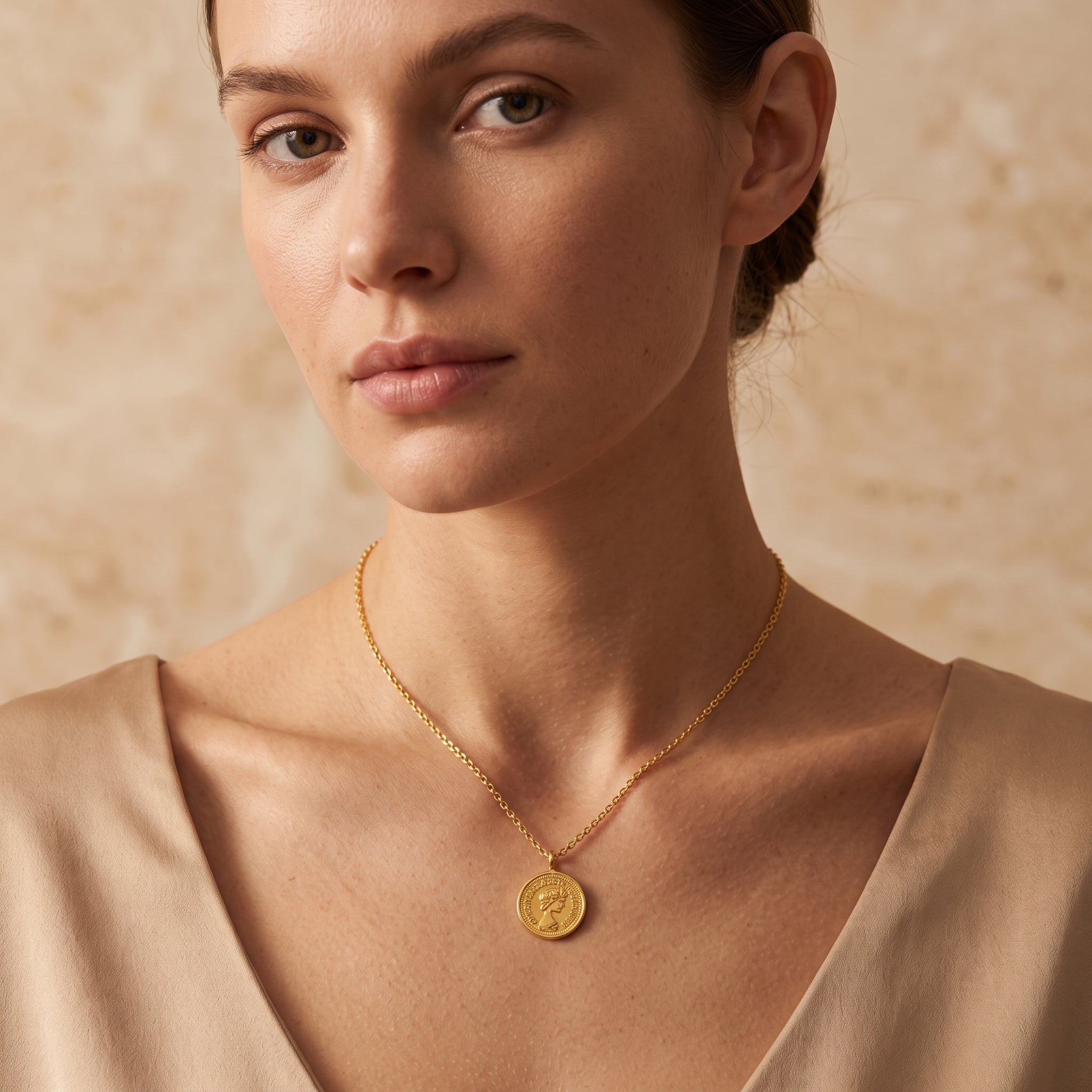 Queen Elizabeth The Second Pendant Necklace