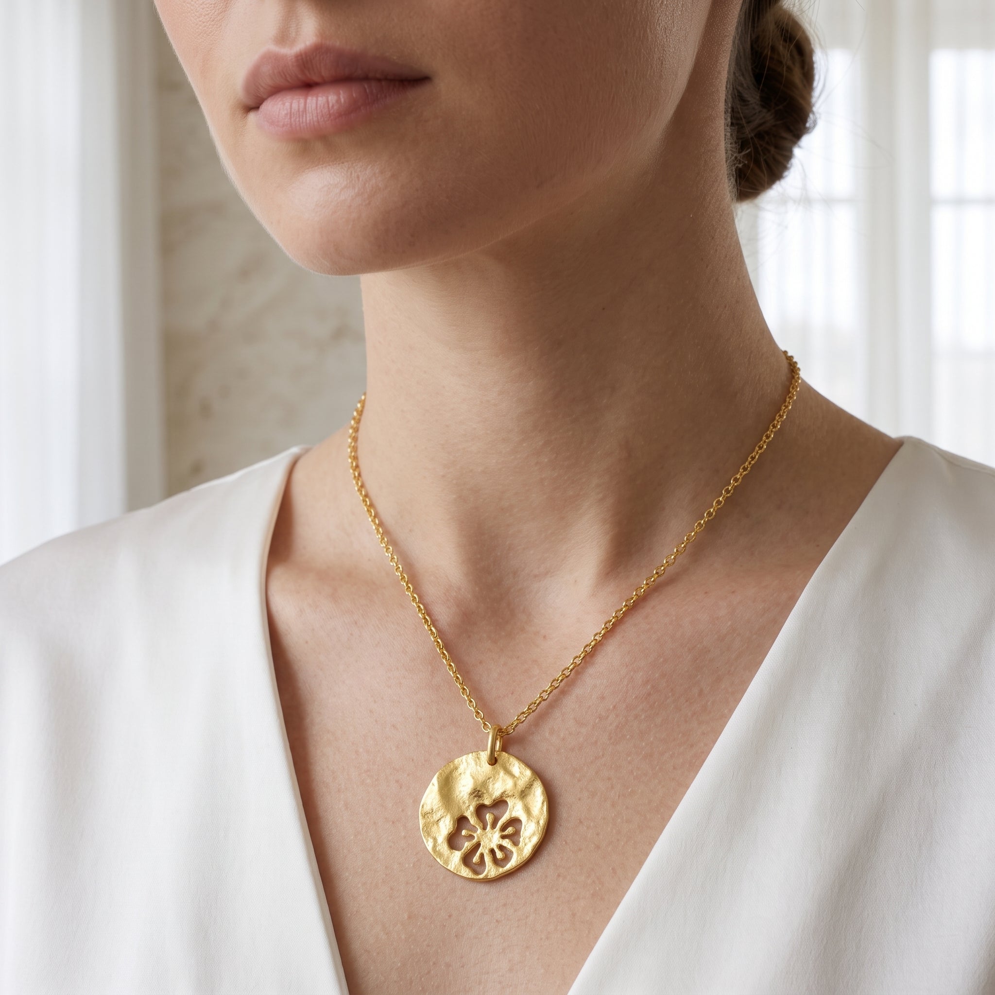 Round Disc Flower Necklaces