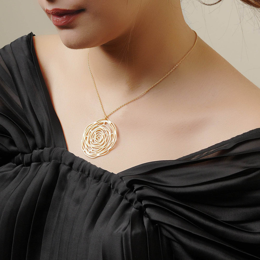 Blooming Flower Necklace - La Vitá Jewels
