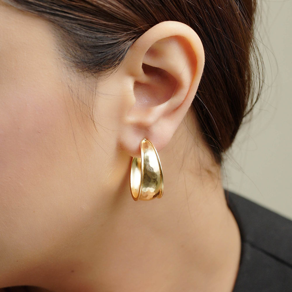 Half Moon Hammered Hoop Earrings - La Vitá Jewels