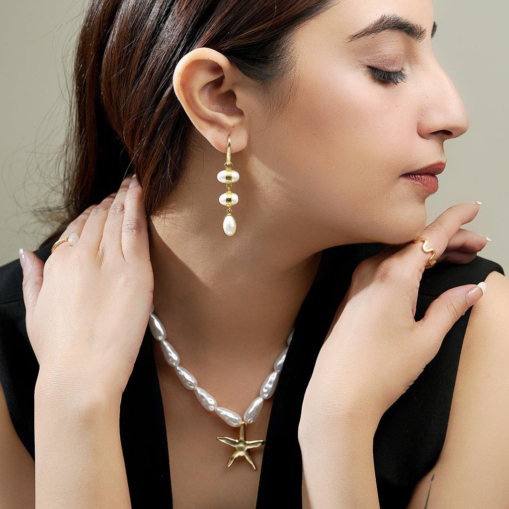 Moon Enlightenment Freshwater Pearl Earrings - La Vitá Jewels
