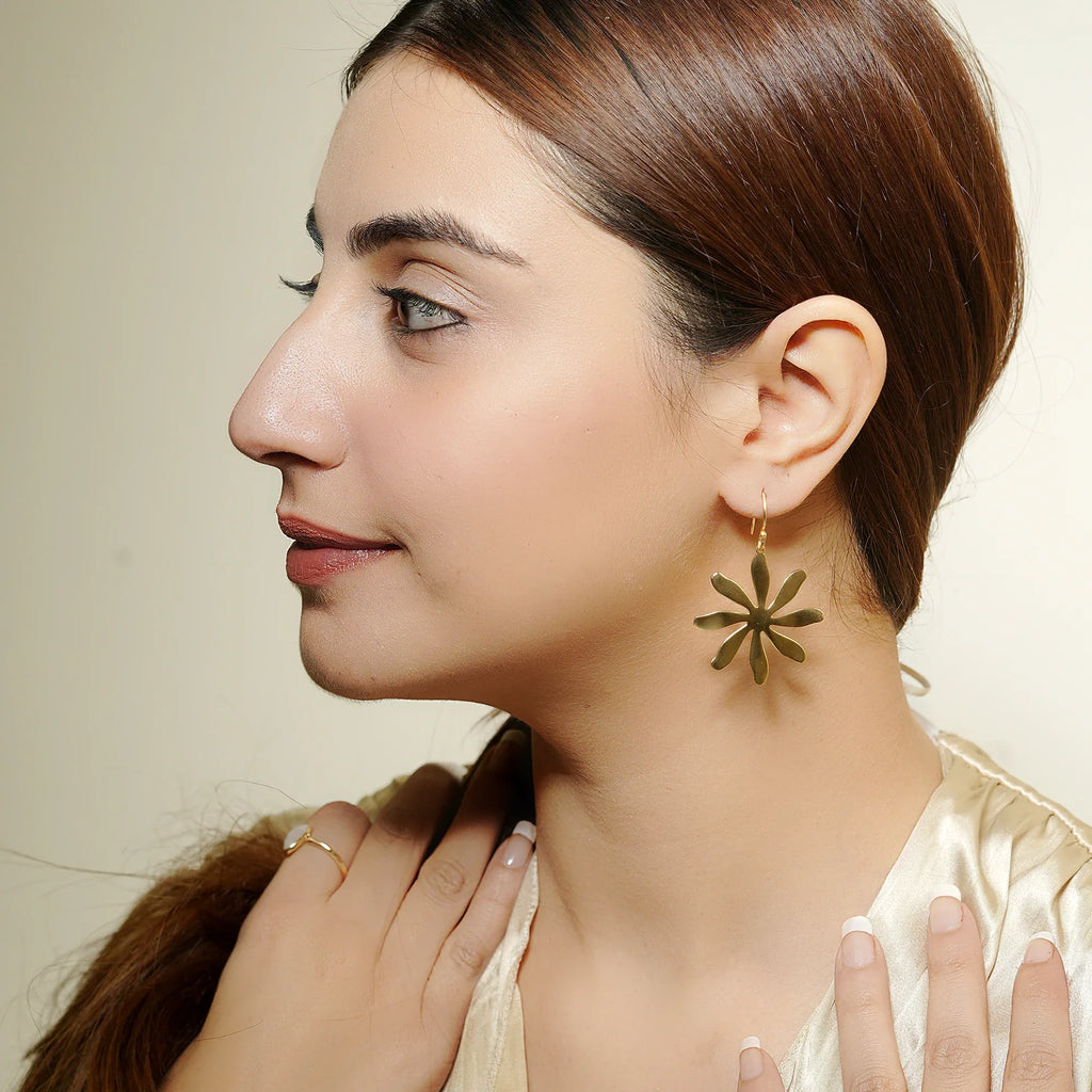 Lunar Glow Earrings - La Vitá Jewels