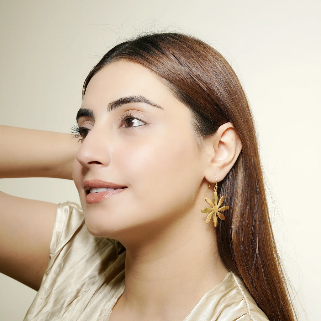 Lunar Glow Earrings - La Vitá Jewels