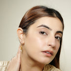 Navya Fresh Water Pearl Earrings - La Vitá Jewels