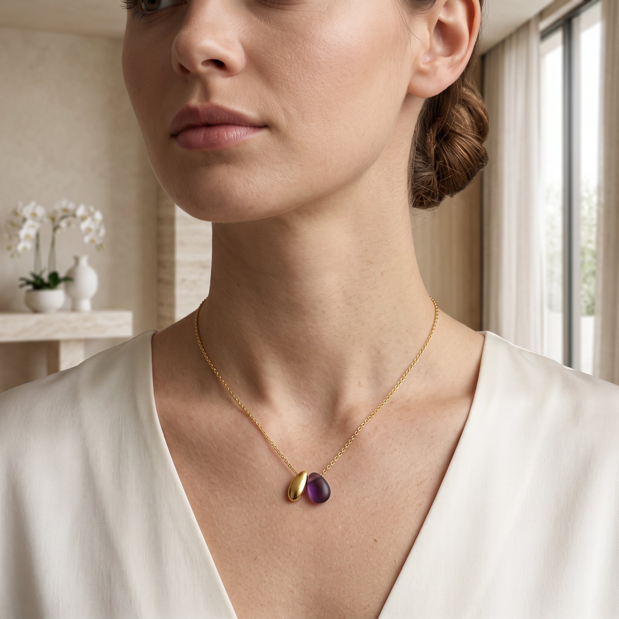 Kayla Bean Shape Labradorite Dainty Necklace