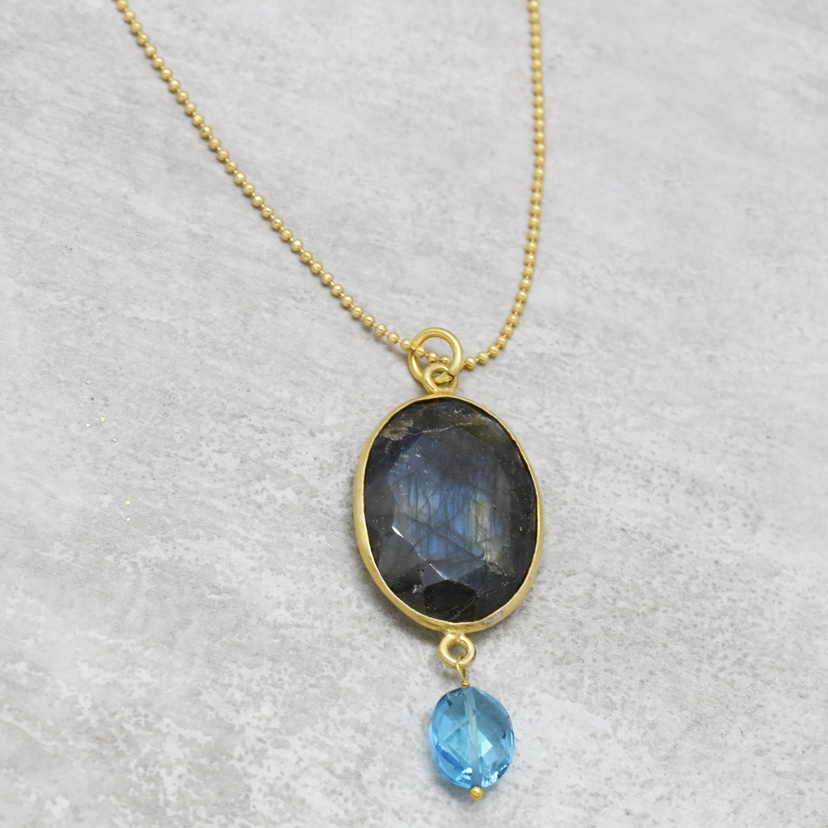 Labradorite Stone Pendent With Amethyst, Blue Topaz, Lapis Beads Necklace